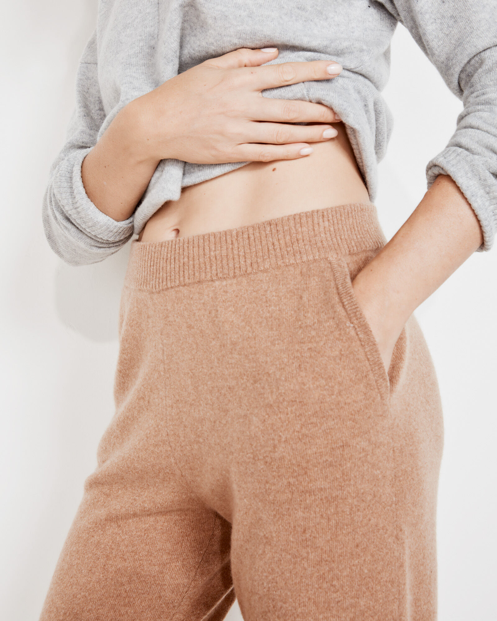 Pure Cashmere Knit Joggers