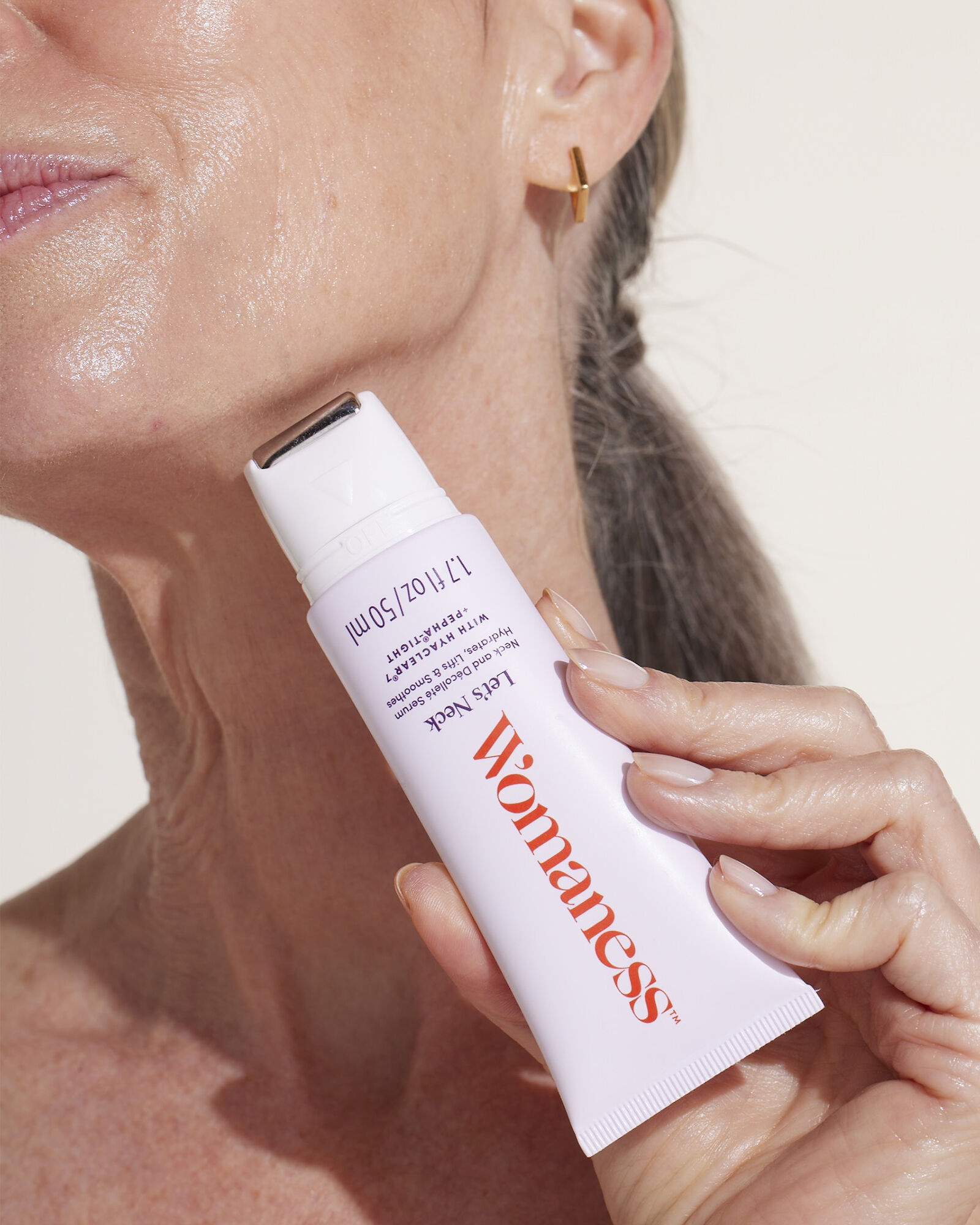 Womaness Let's Neck Serum
