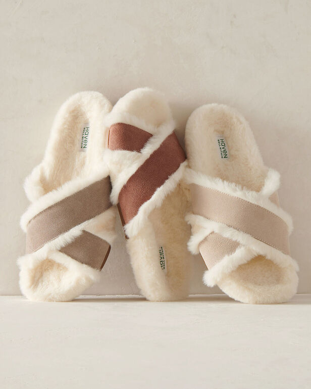 Faux Fur Criss-Cross Structured Slides