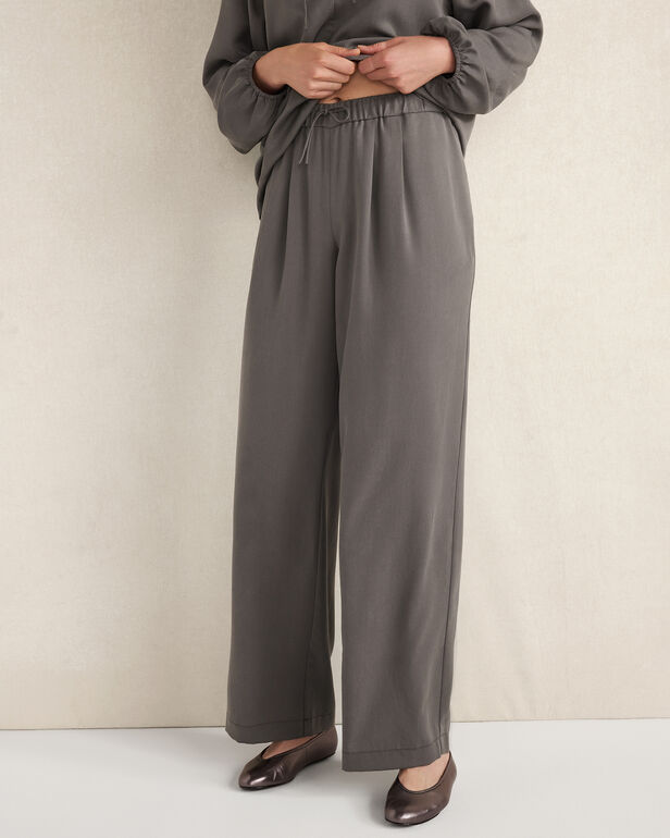 Washed Pleated Straight Leg Pants