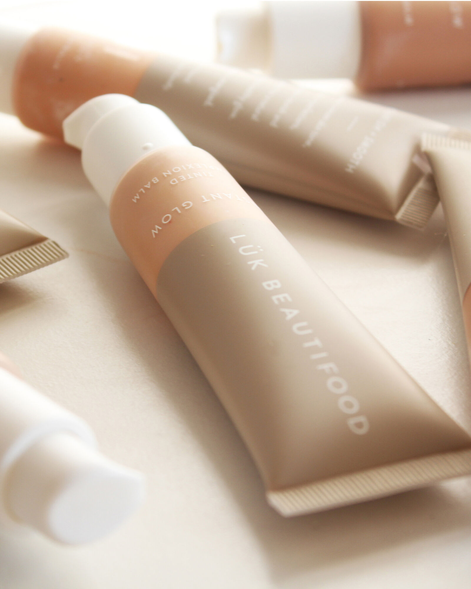 L&uuml;k Beautifood Instant Glow Skin Tint