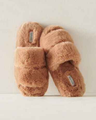 Faux Fur Banded Slippers