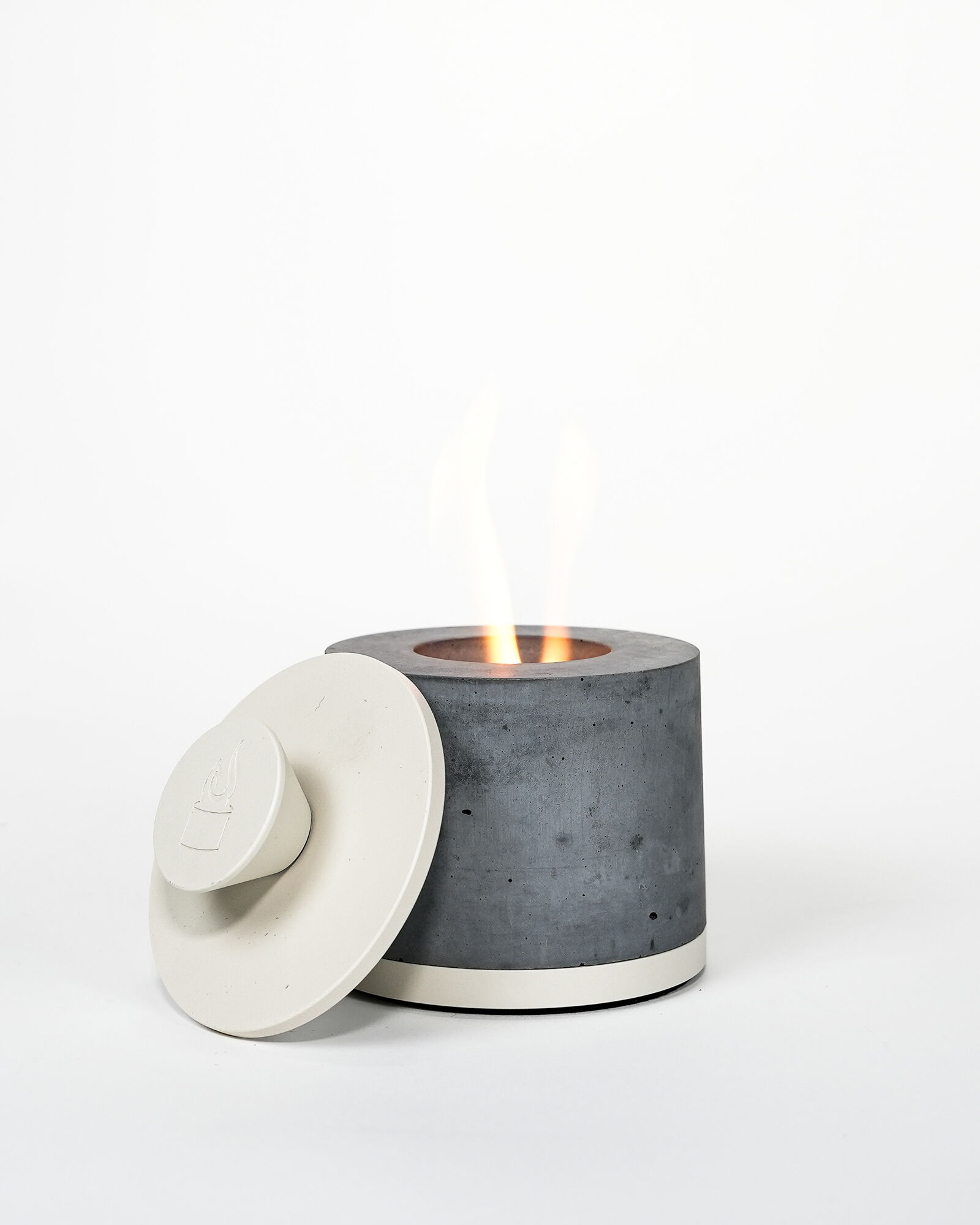 新品　FLIKRFIRE パーソナルファイヤープレイス パーソナル暖炉 Flikrfire Round Personal Fireplace | Haven Well Within