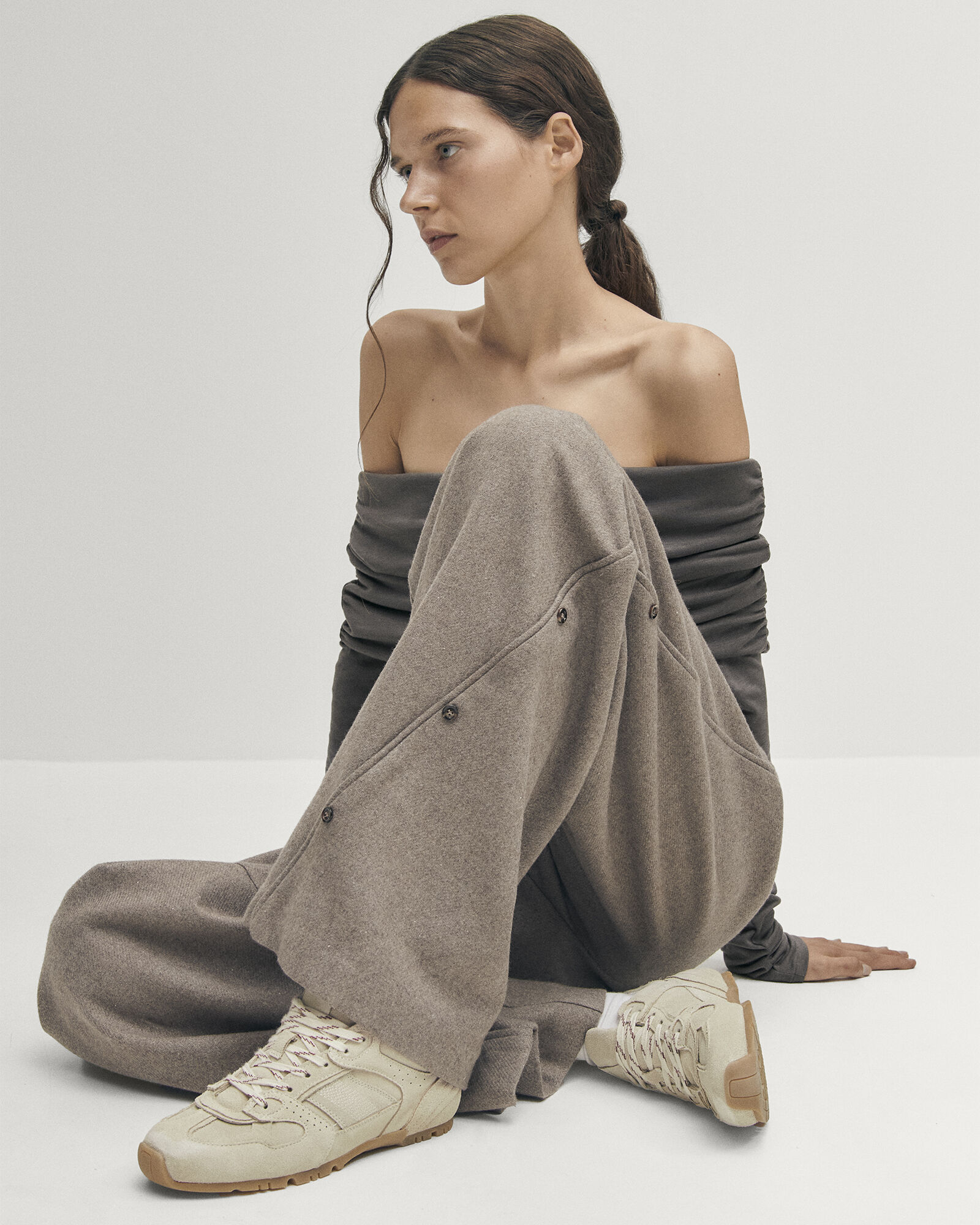 ALOHAS TB.56 Suede Cream Leather Sneakers