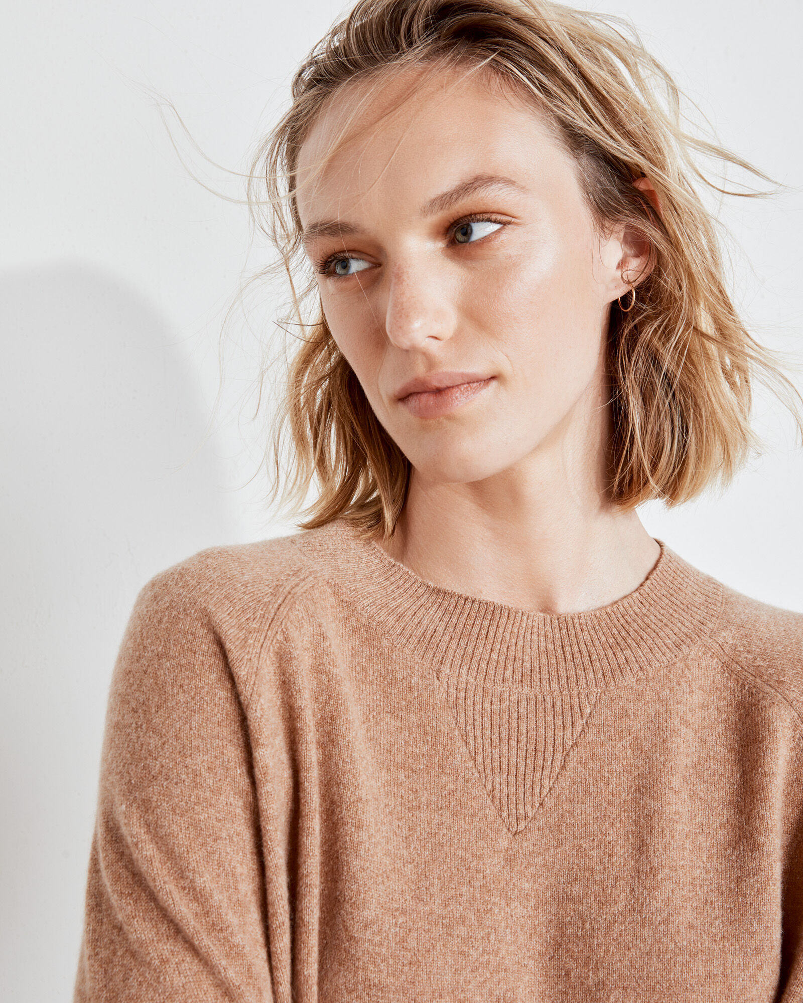 Pure Cashmere Curved Hem Sweater