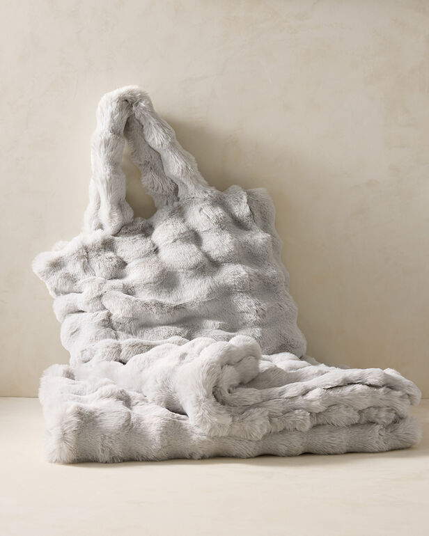Faux Fur Throw Blanket and Tote