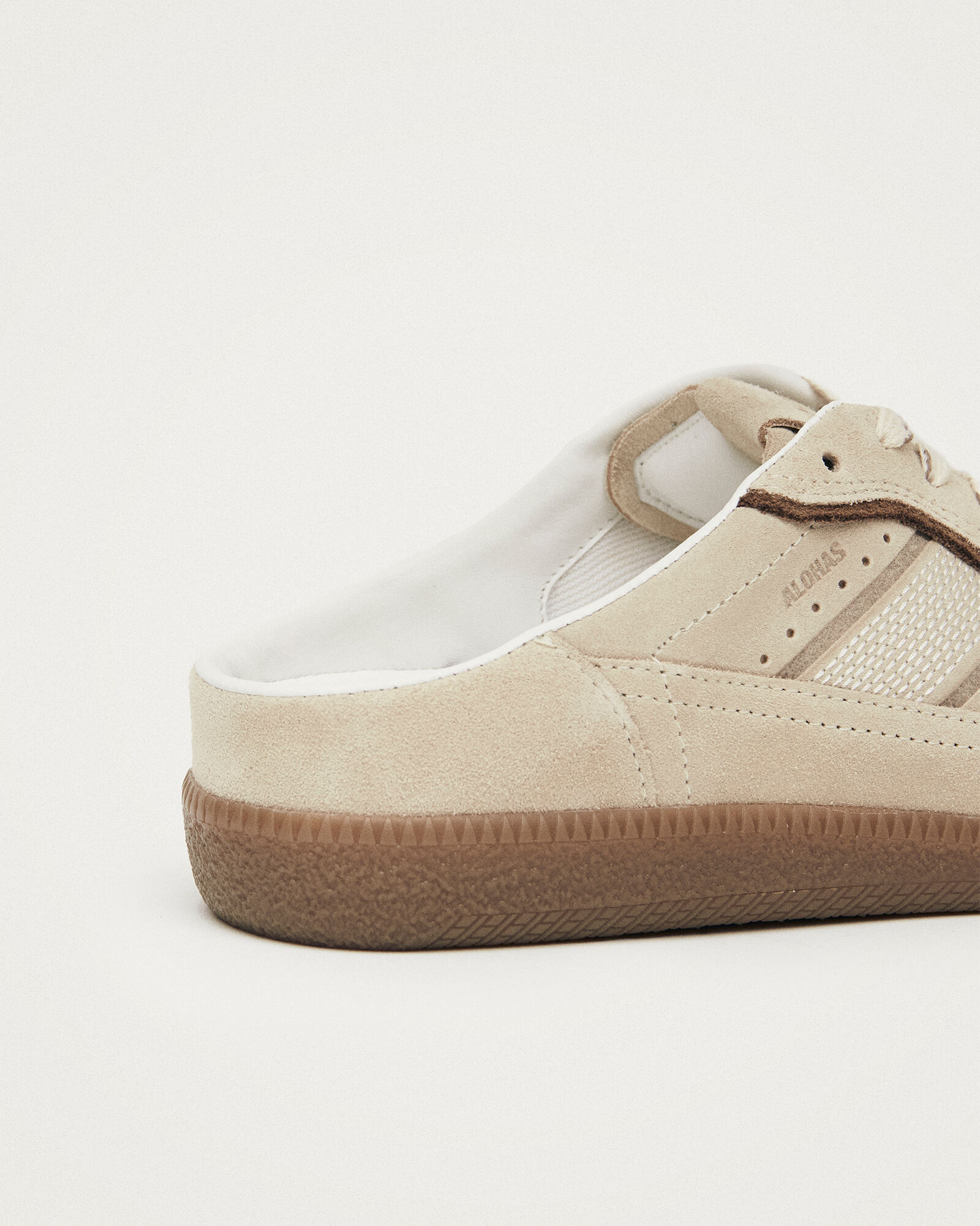 ALOHAS Tb.490 Cream Leather Sneaker Mules