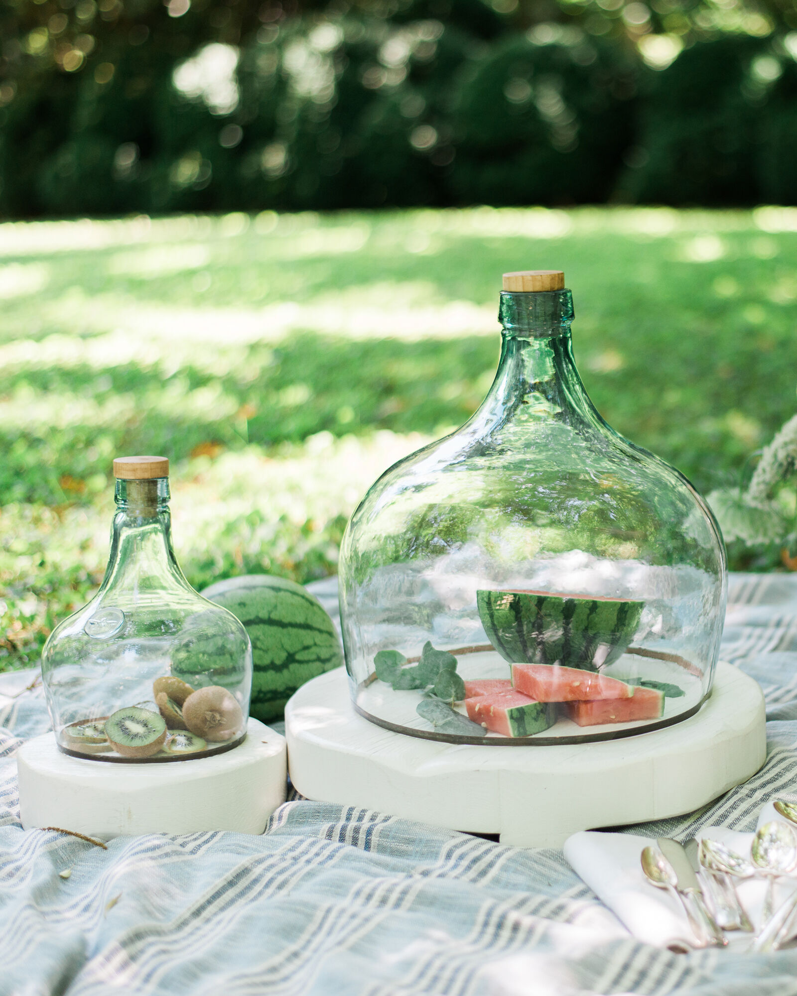 et&uacute;HOME Demijohn Cloche, Large