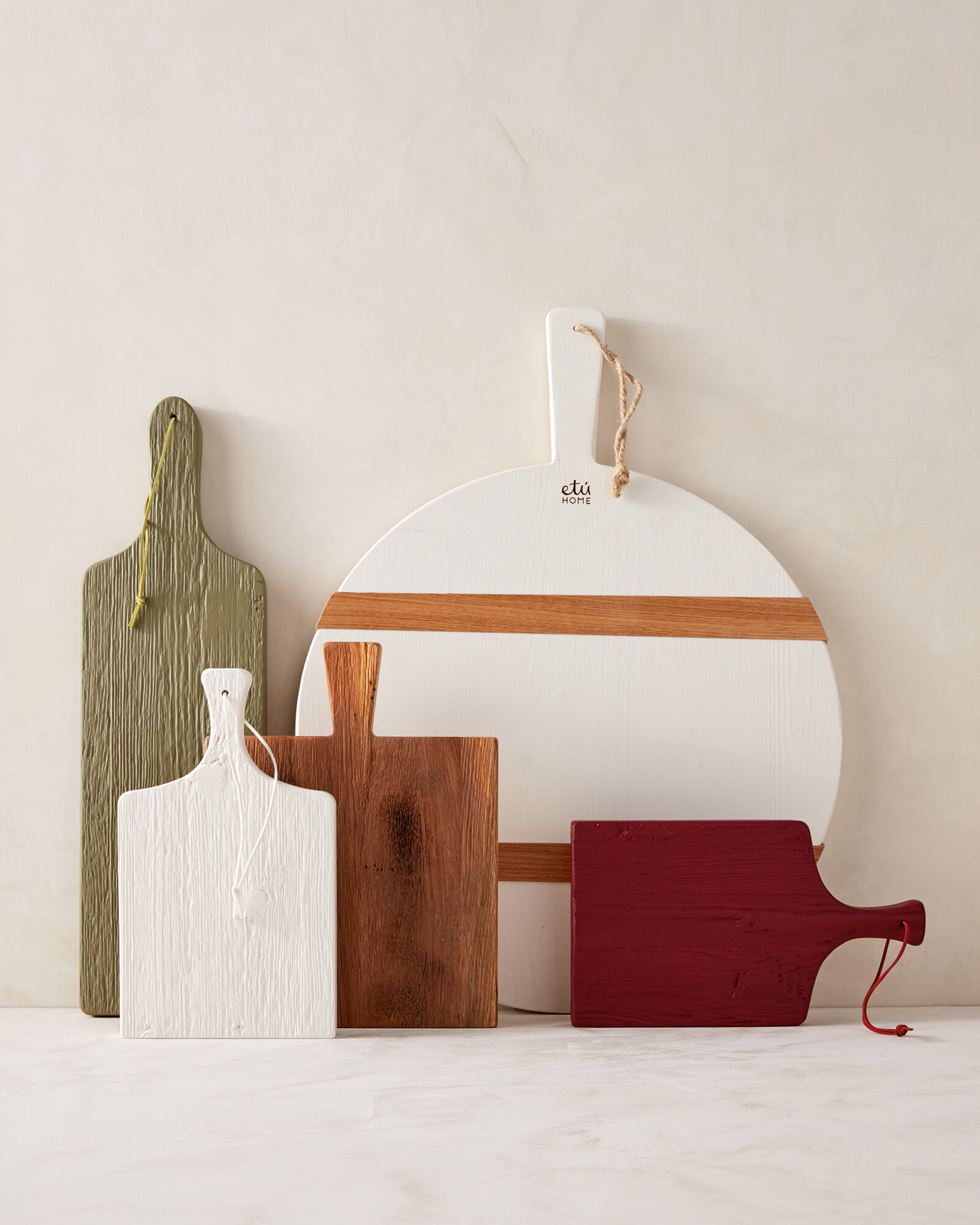 et&uacute;HOME White Round Mod Charcuterie Board, Medium