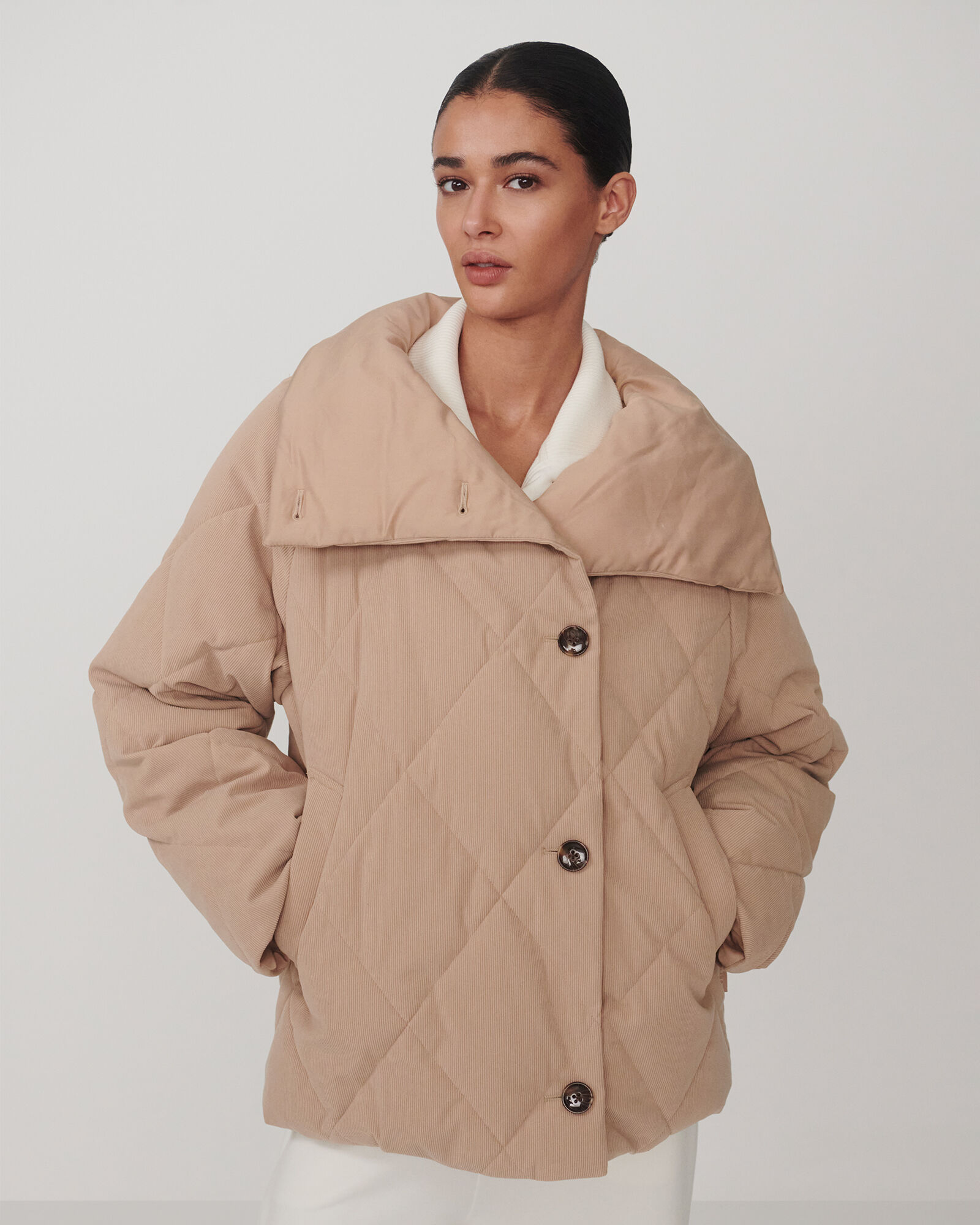 Varley Evren Short Quilted Coat | Haven Well Within