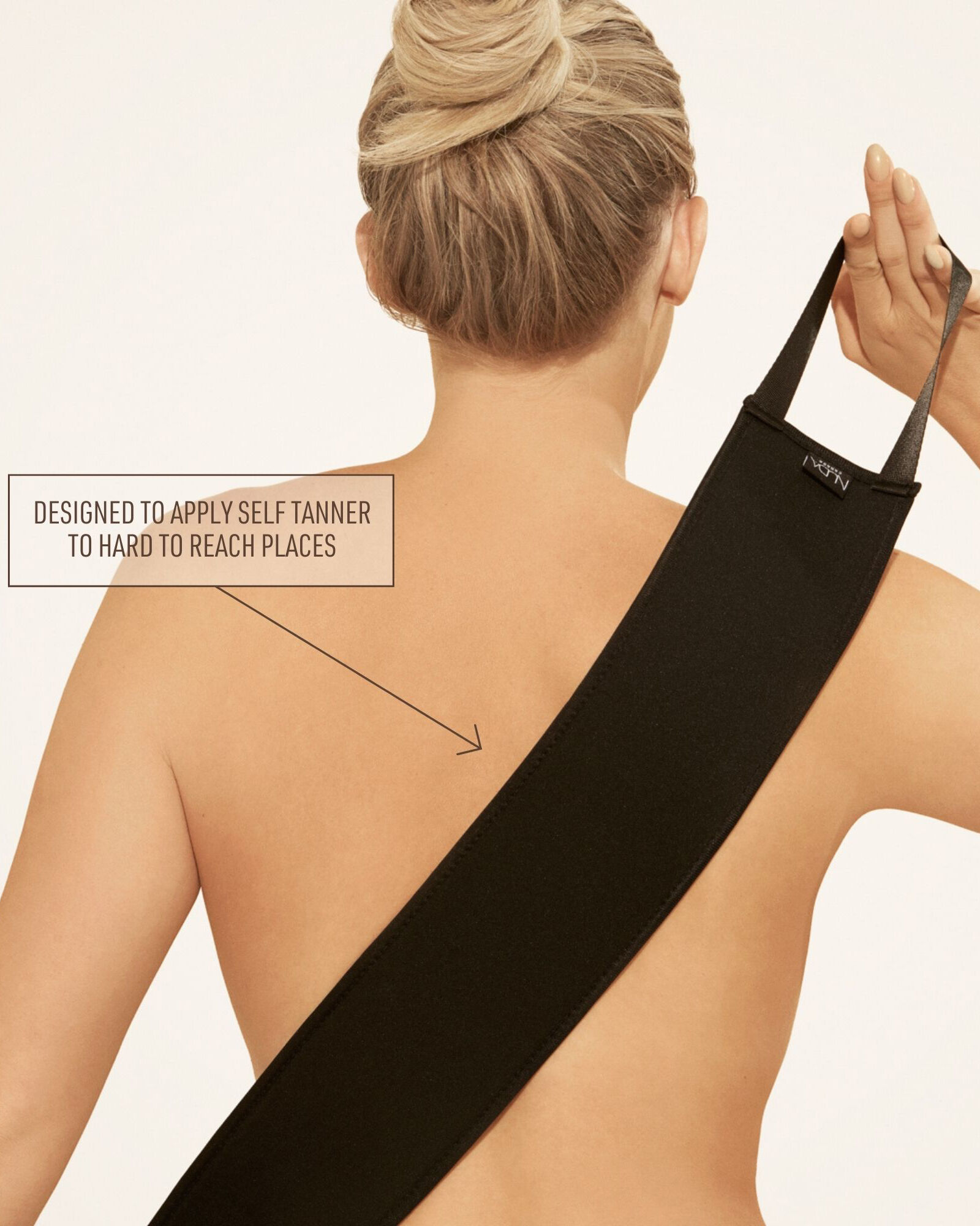 NUDA Self Tanning Back Applicator