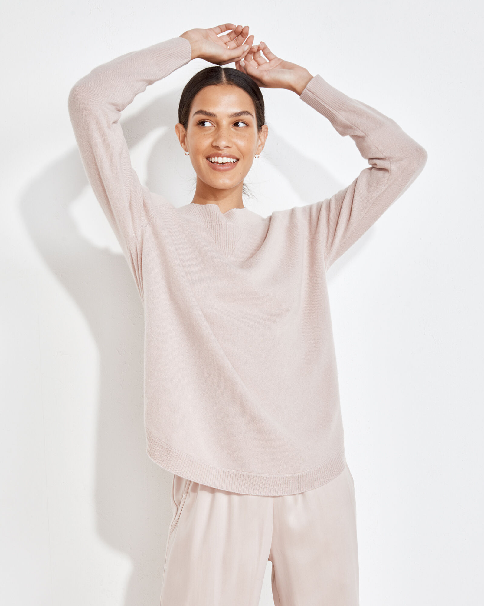 Pure Cashmere Curved Hem Sweater