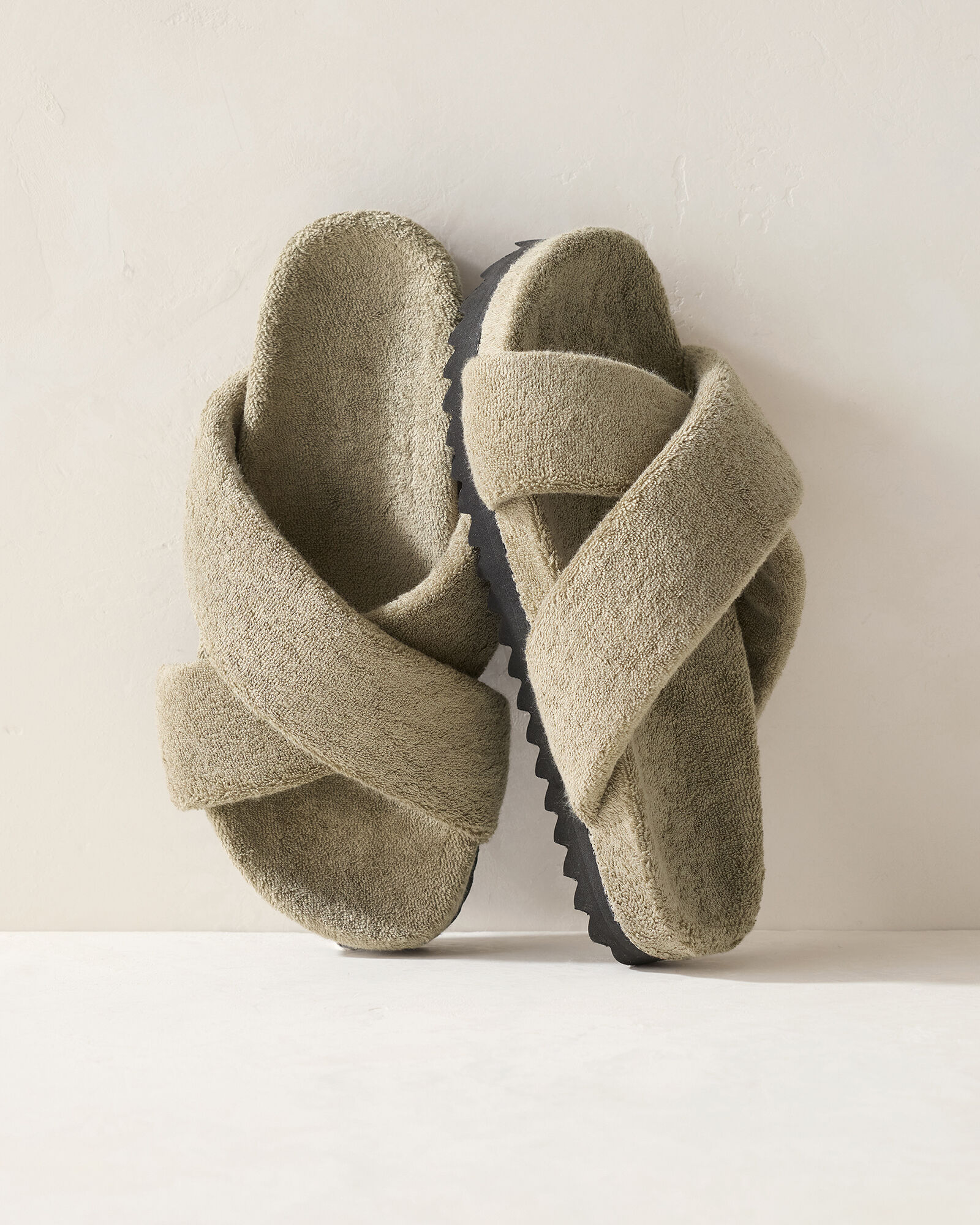 Resti Criss-Cross Terry Slippers