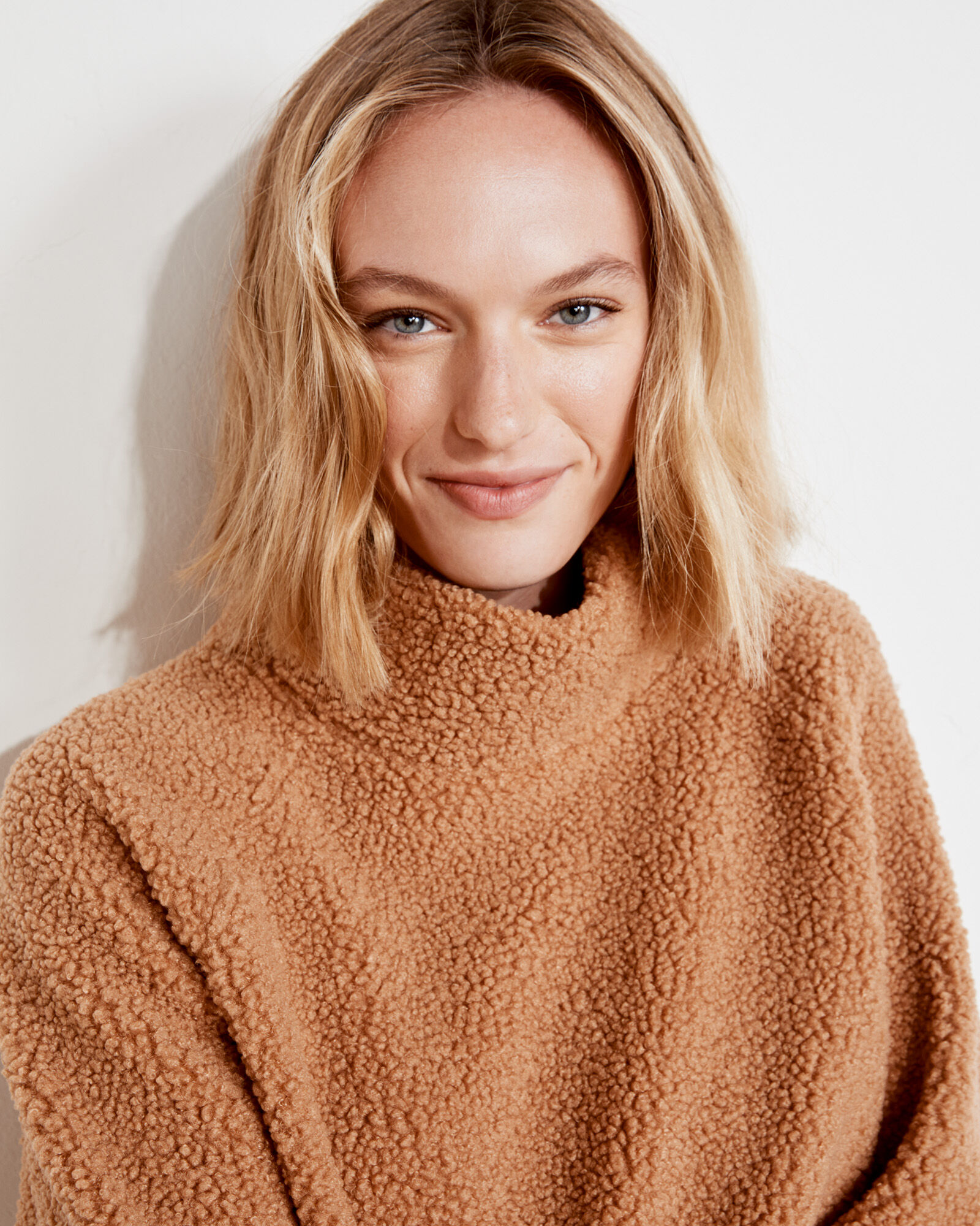 sherpa funnel neck pullover