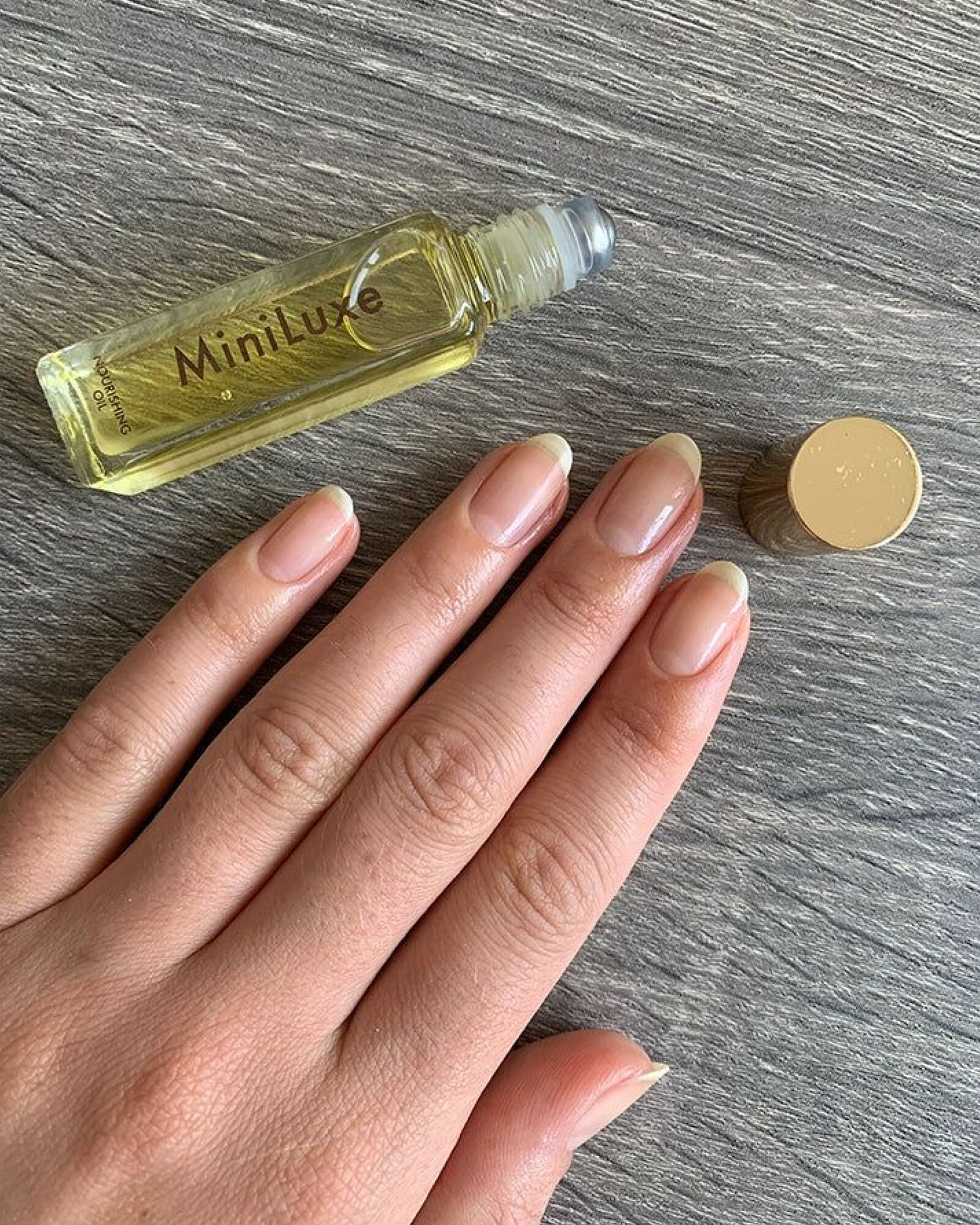 MiniLuxe Nourishing Rollerball Cuticle Oil