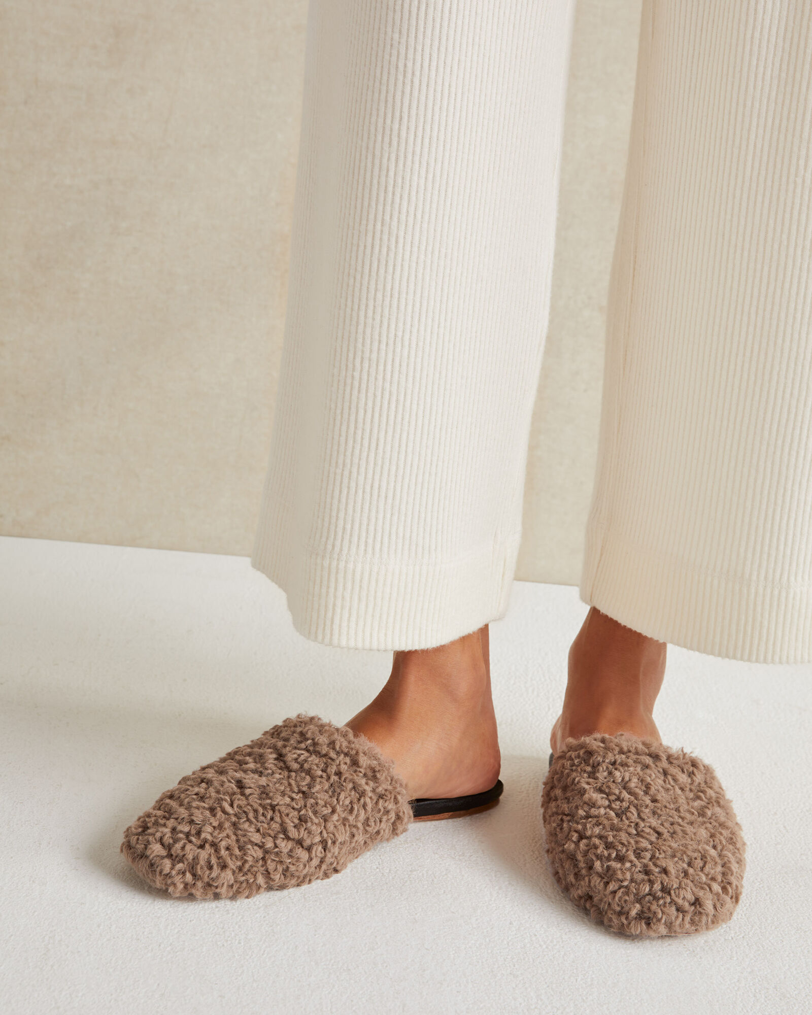 womens sherpa lined mules