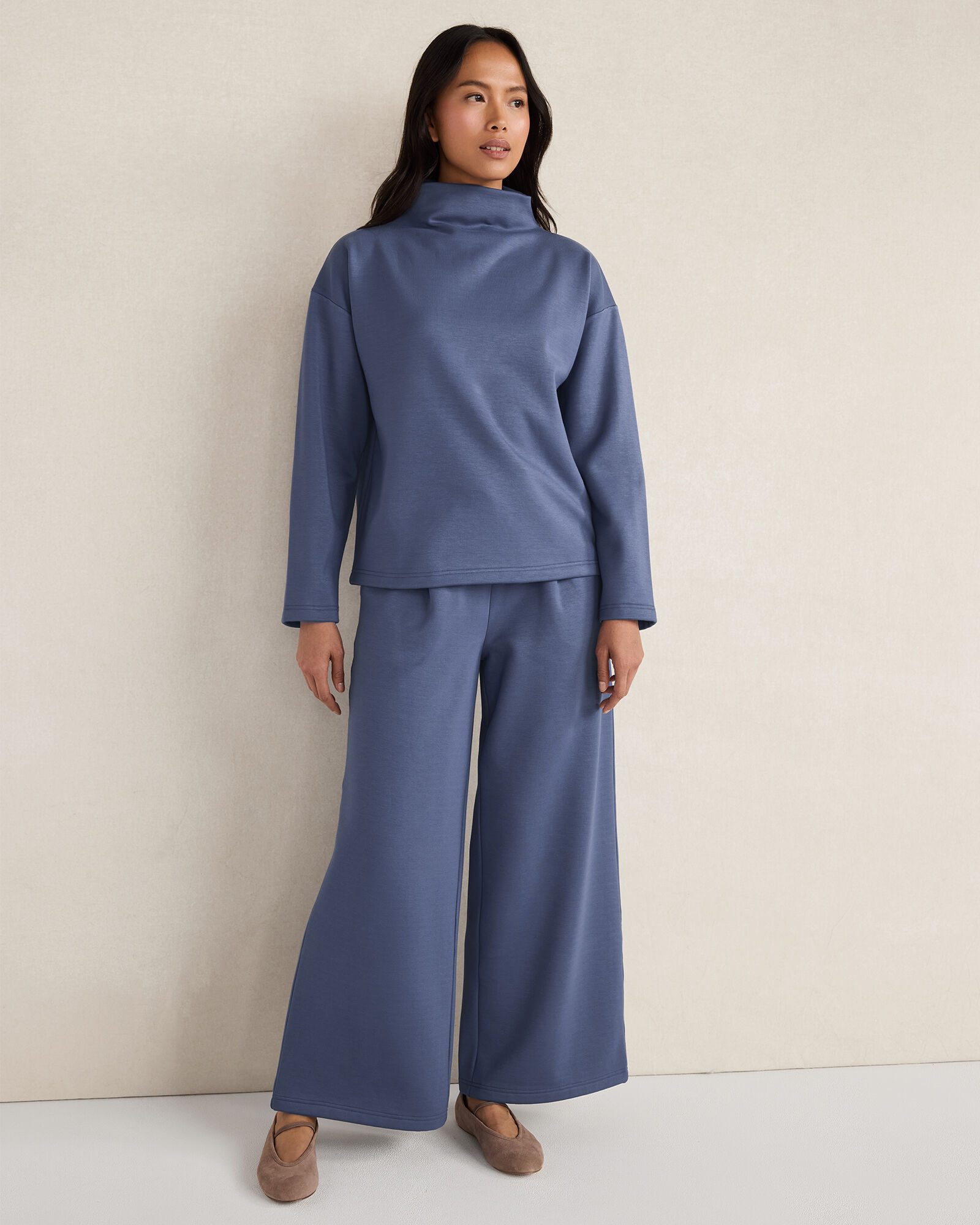 ESSENTIAL FLEECE WIDE LEG PANT - BLACK