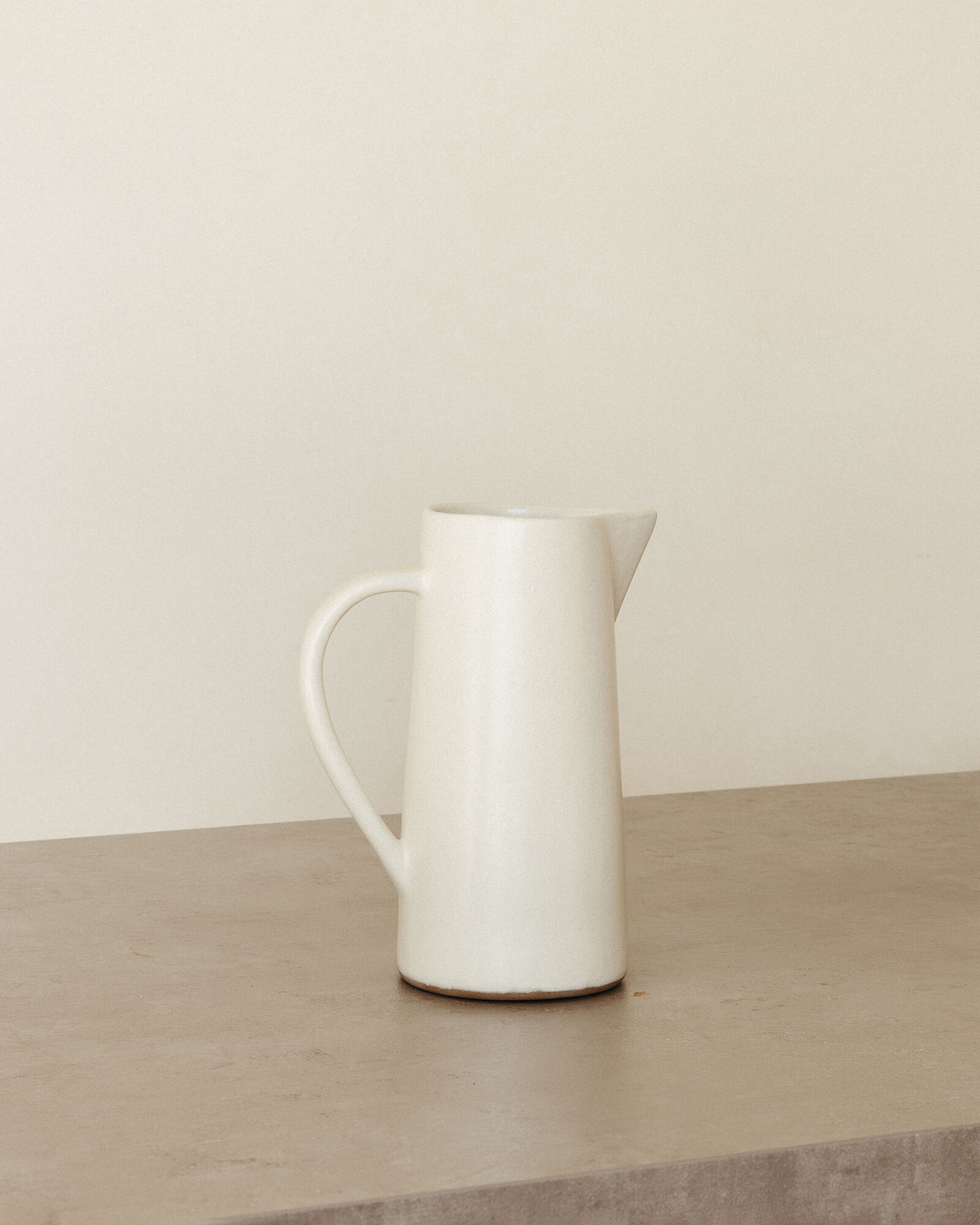 Casa Zuma Blanco Pitcher