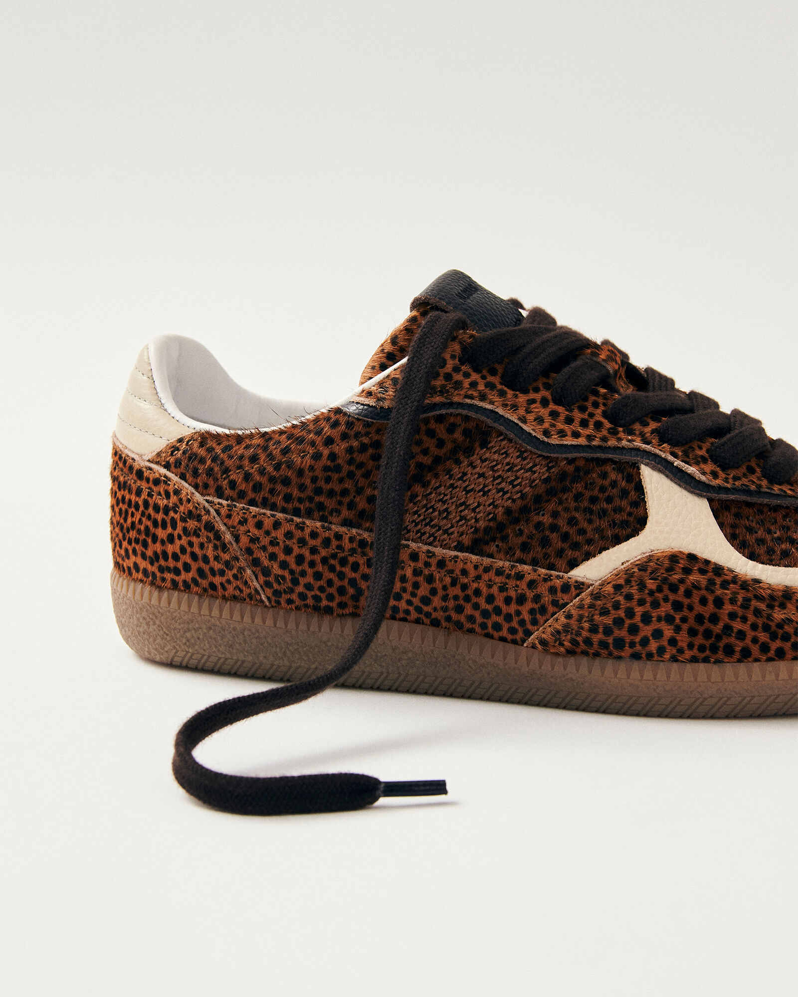 ALOHAS Tb.490 Rife Soft Tan Leather Sneakers