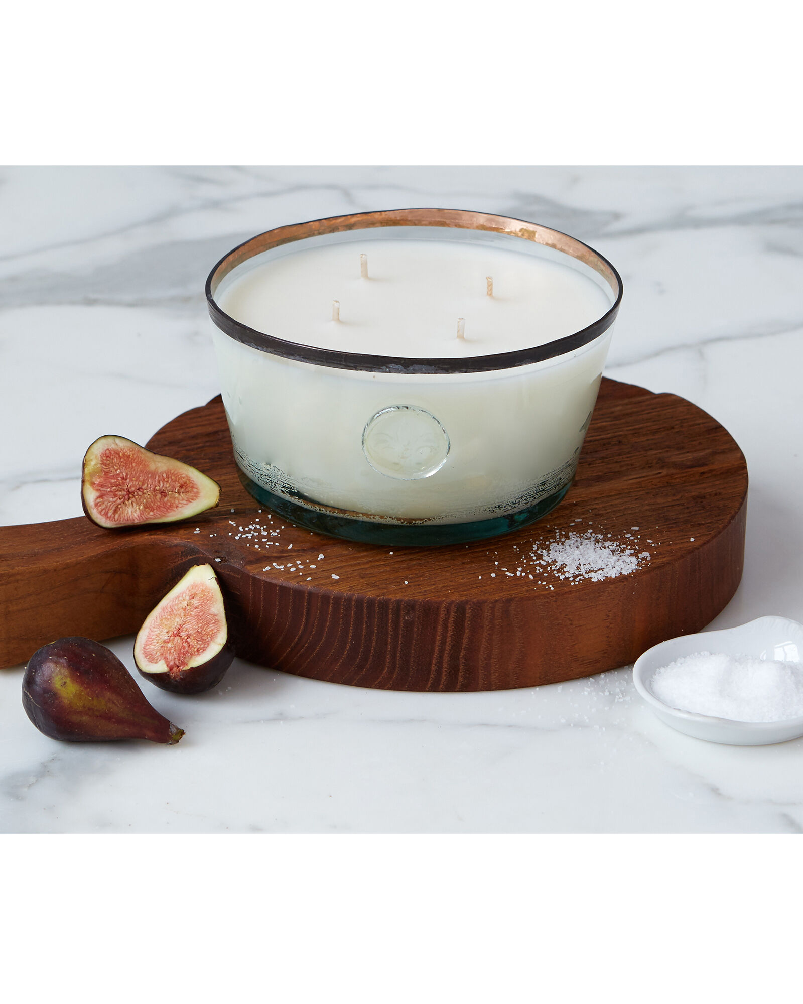 et&uacute;HOME Porto Vecchio Fig Leaf And Sea Salt Candle, Large
