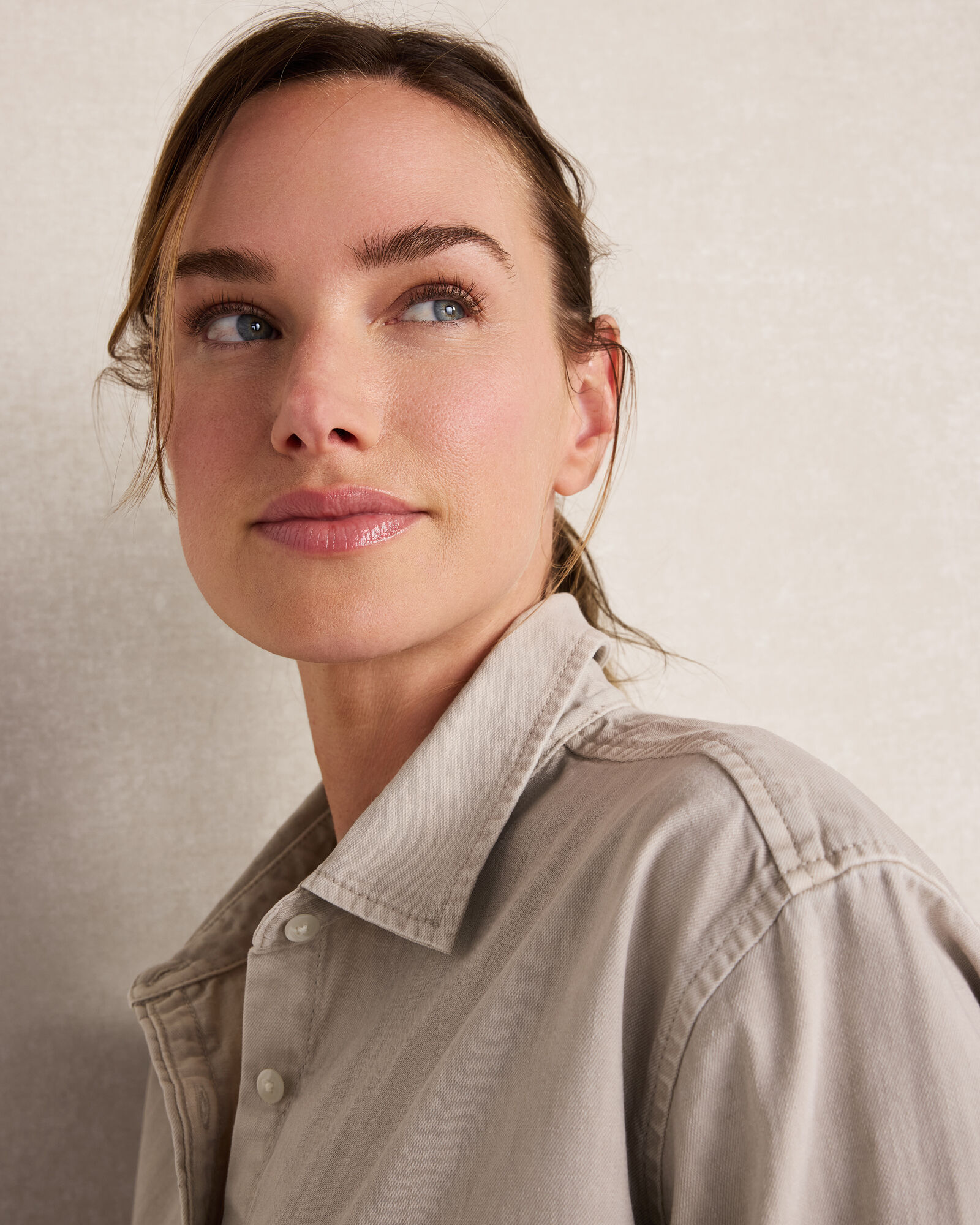 The Daily Shirt in Cotton Denim Ecru