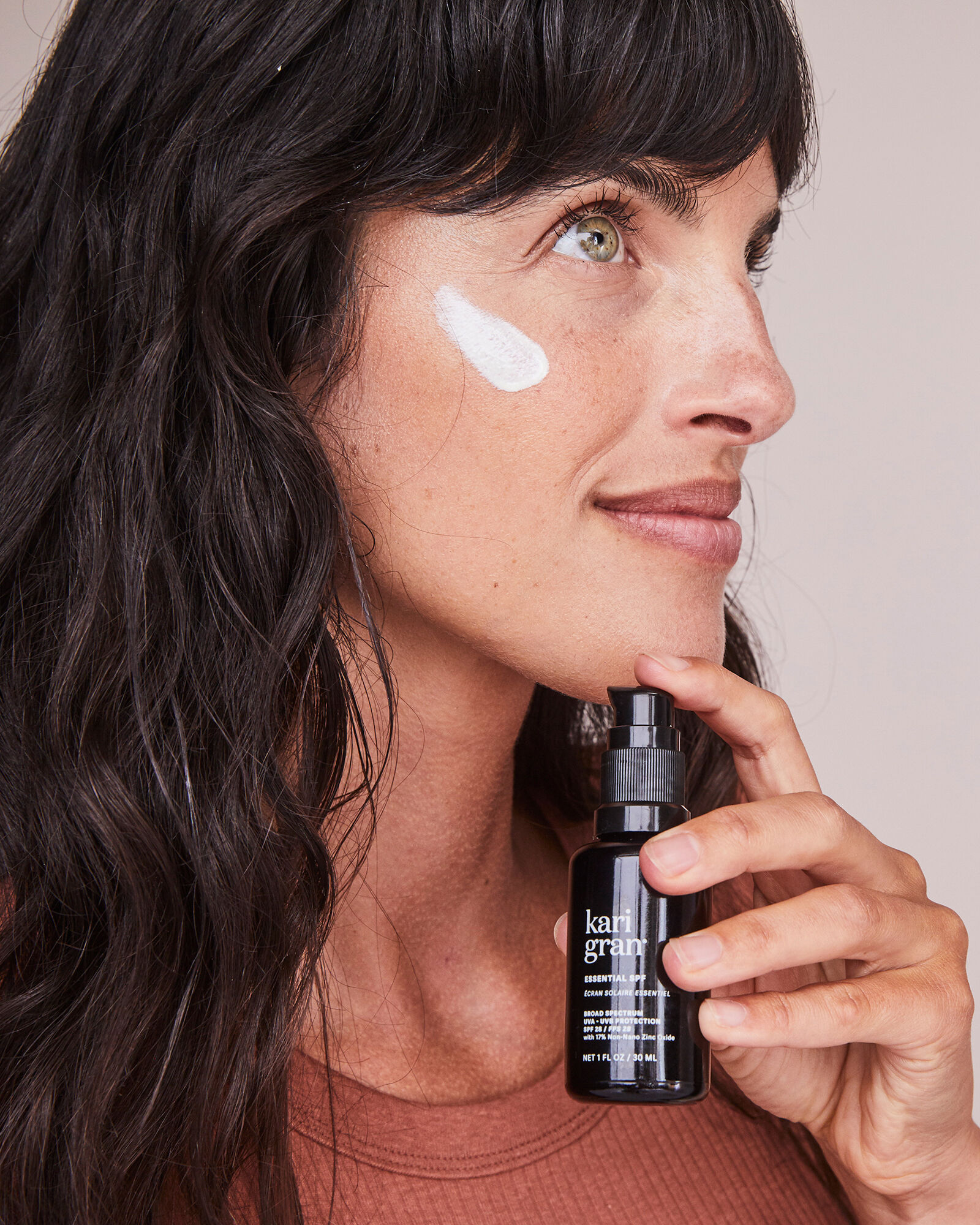 Kari Gran Essential SPF 30