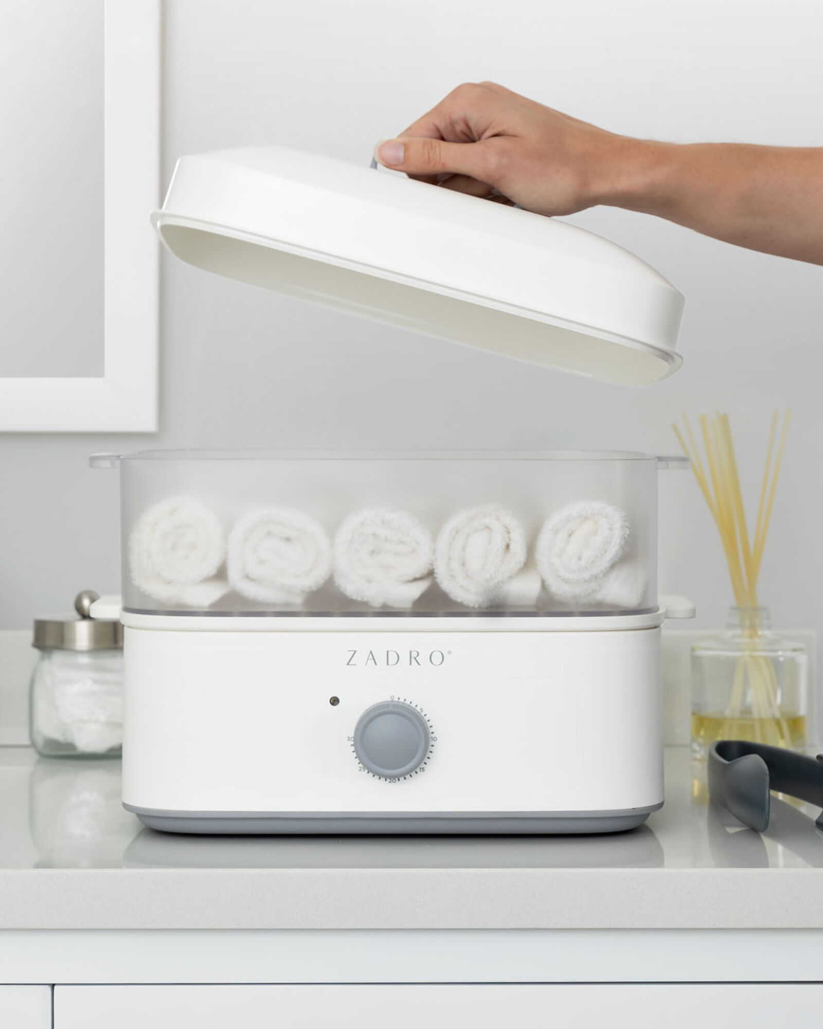 ZADRO Towel Steamer with Tongs