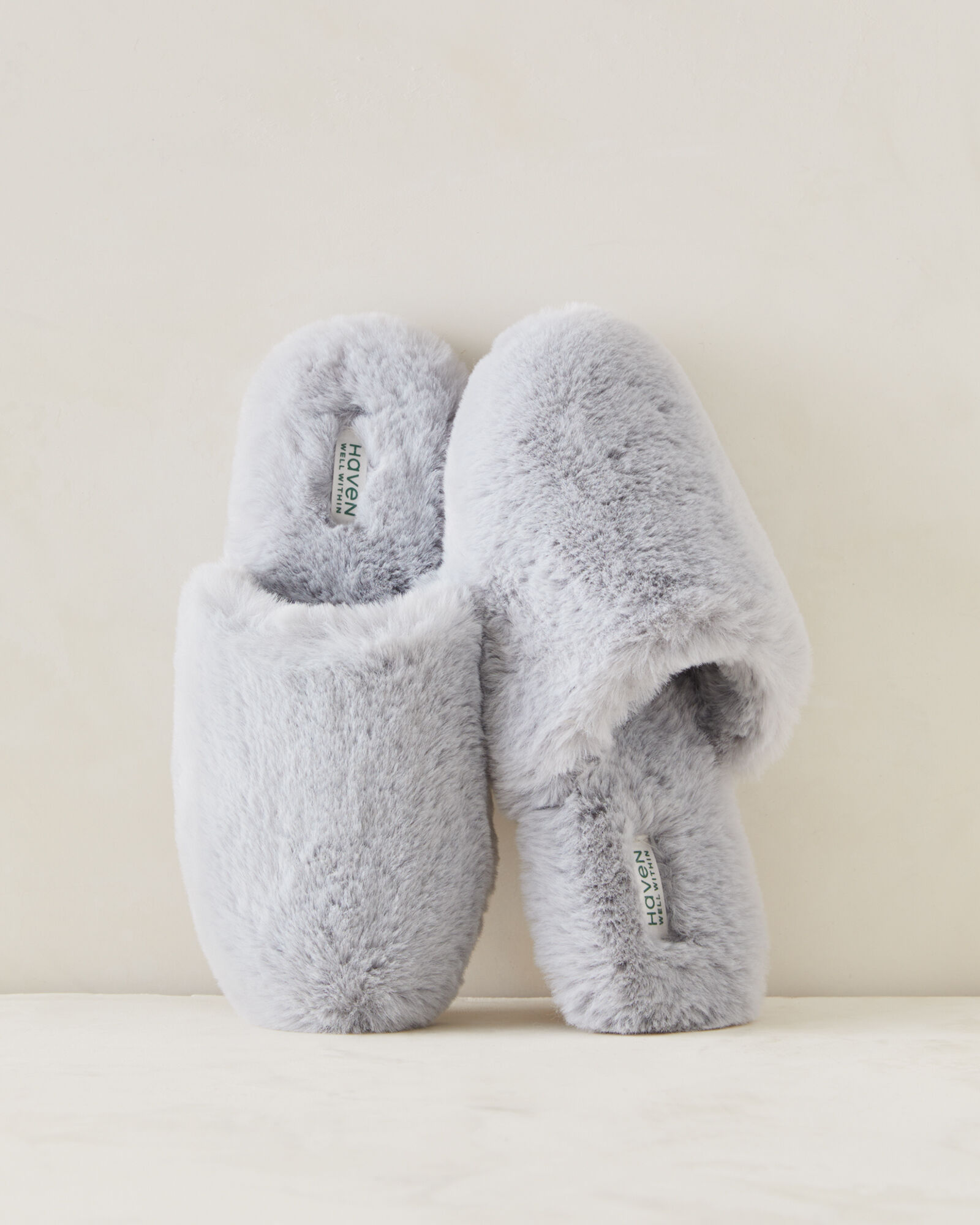 Grey fluffy slippers shop
