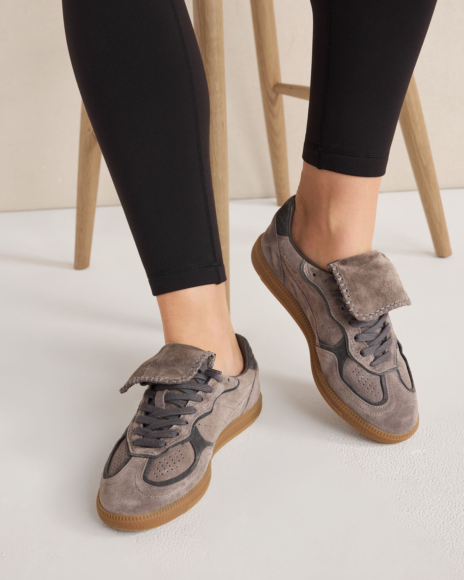 ALOHAS TB.490 Dark Grey Suede Leather Sneakers
