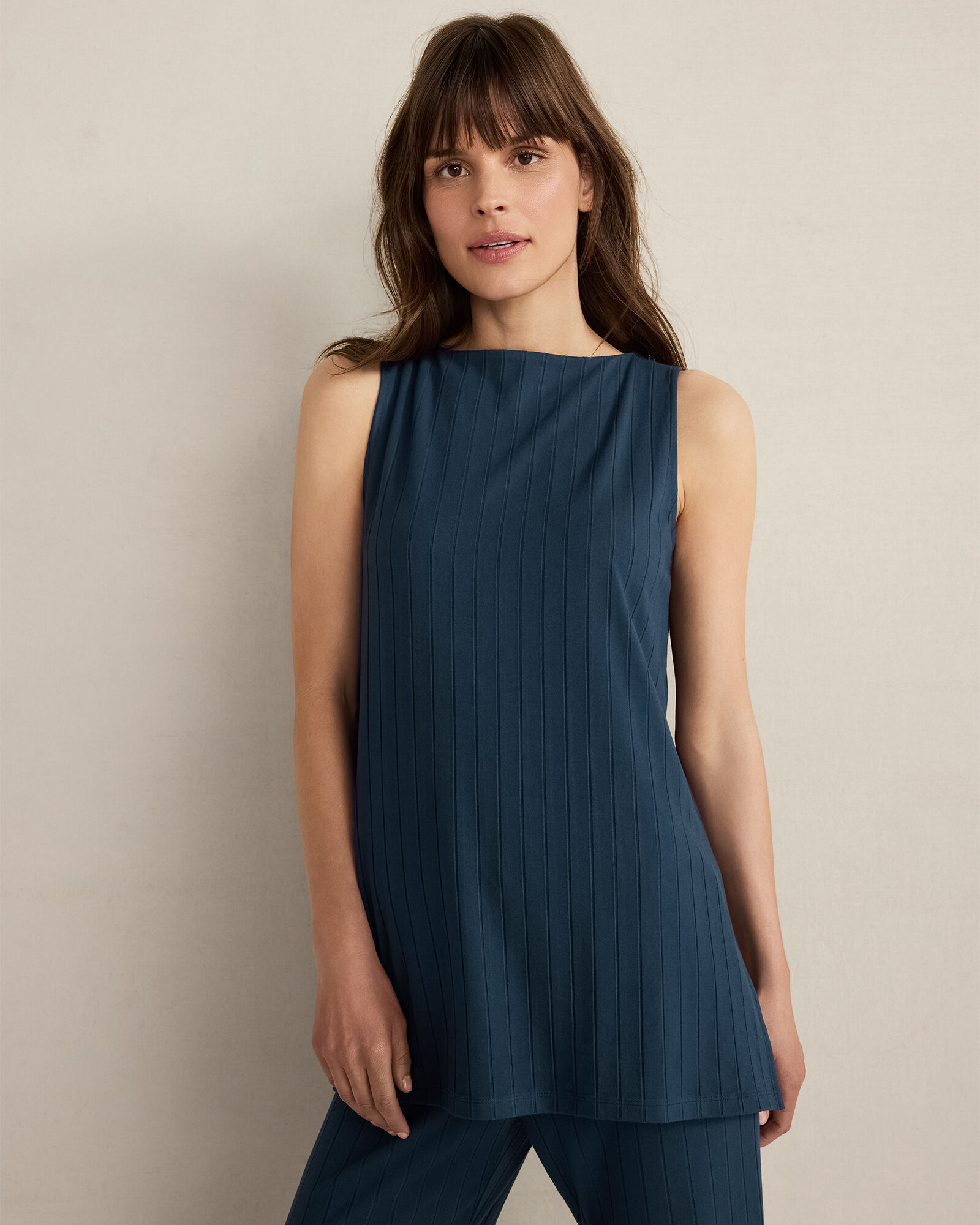 Ribbed Bateau Neck Sleeveless Top