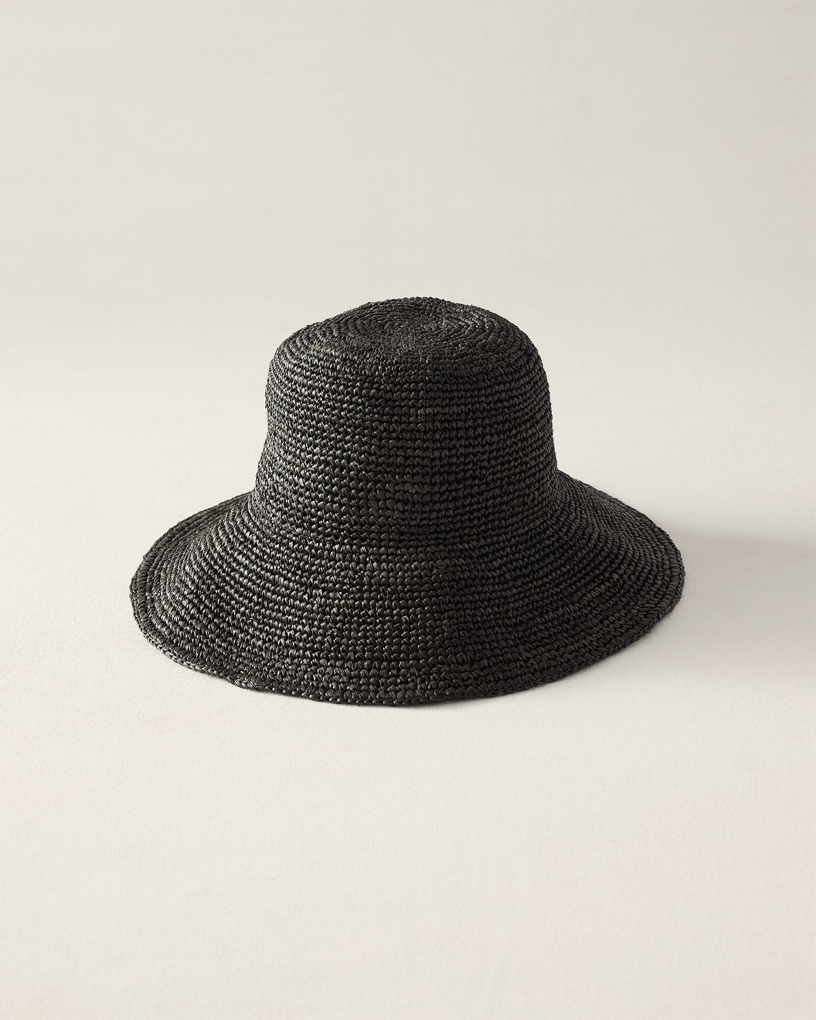 Anthropologie Fina Black raffia hat new without tags