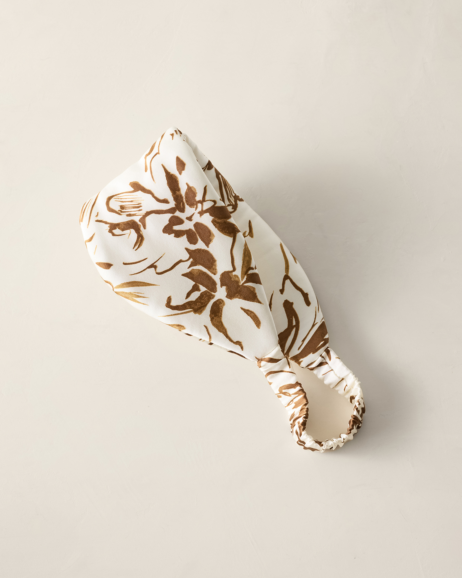 Washable Silk Tropical Blooms Puffer Eye Mask | White/Ochre