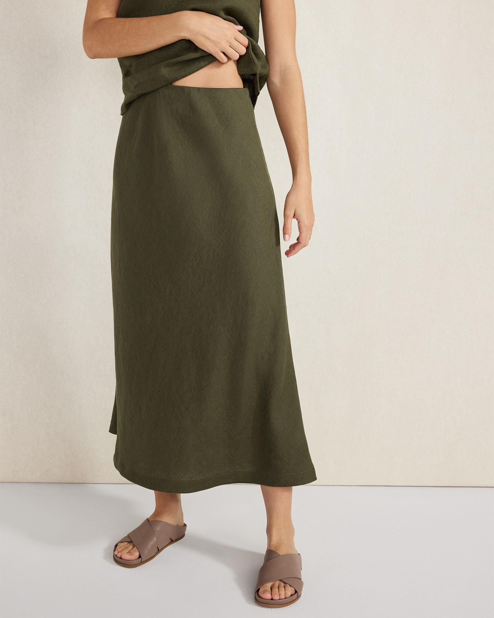 Linen Midi Skirt Olive Large 100$