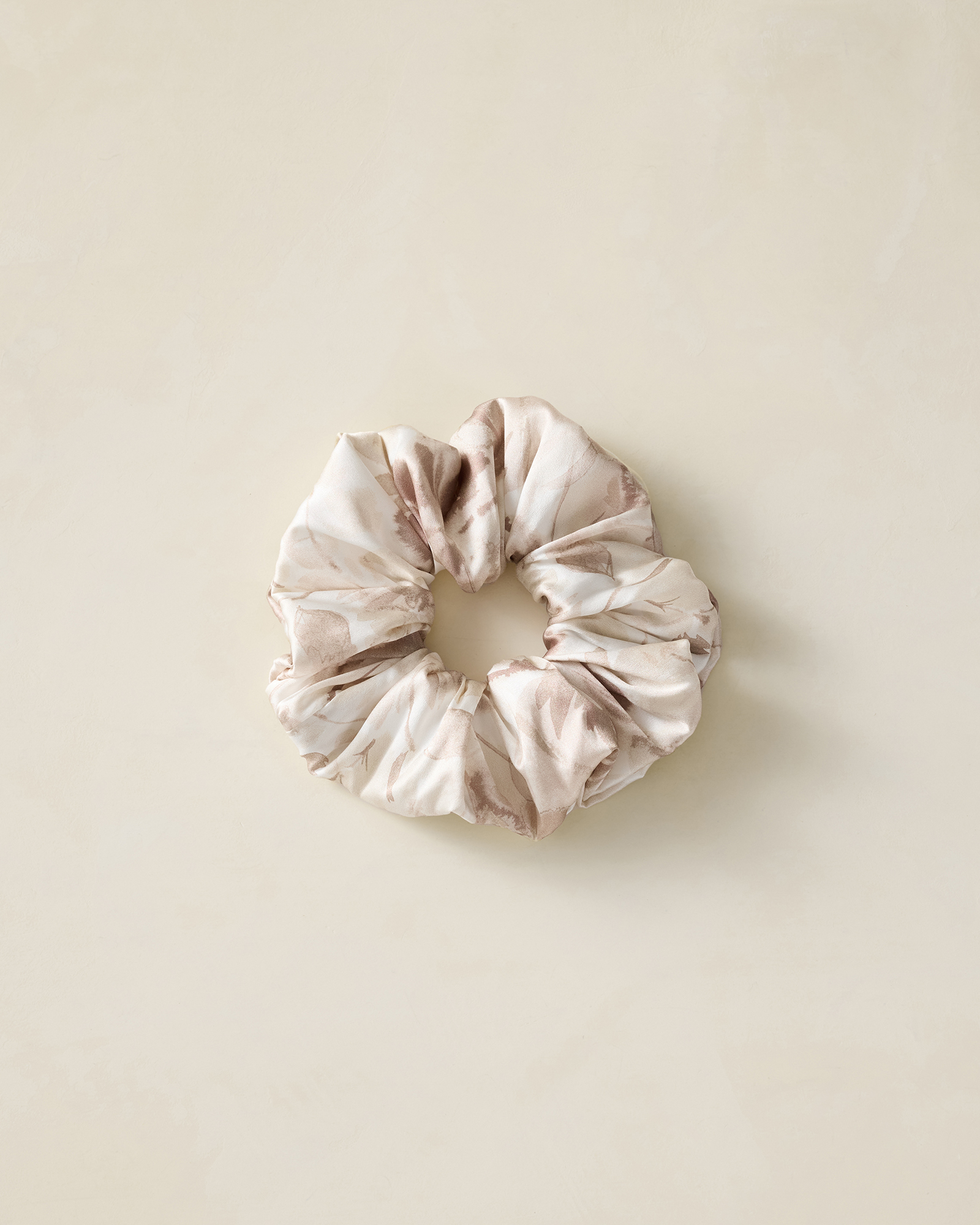 Washable Silk Tranquil Floral Scrunchie Haze Multicolor 001 22$
