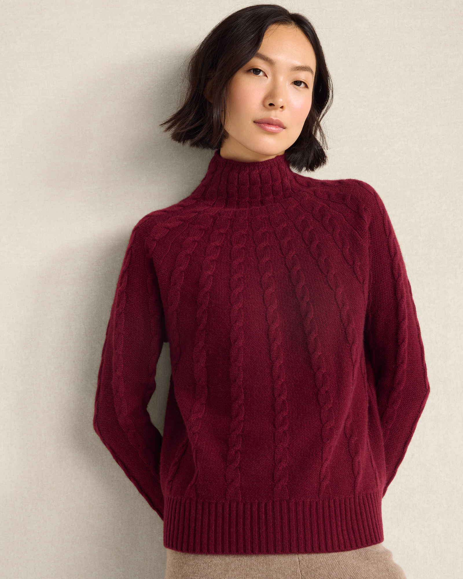 Cashmere Radiating Cable Knit Sweater | Twinberry | XXL