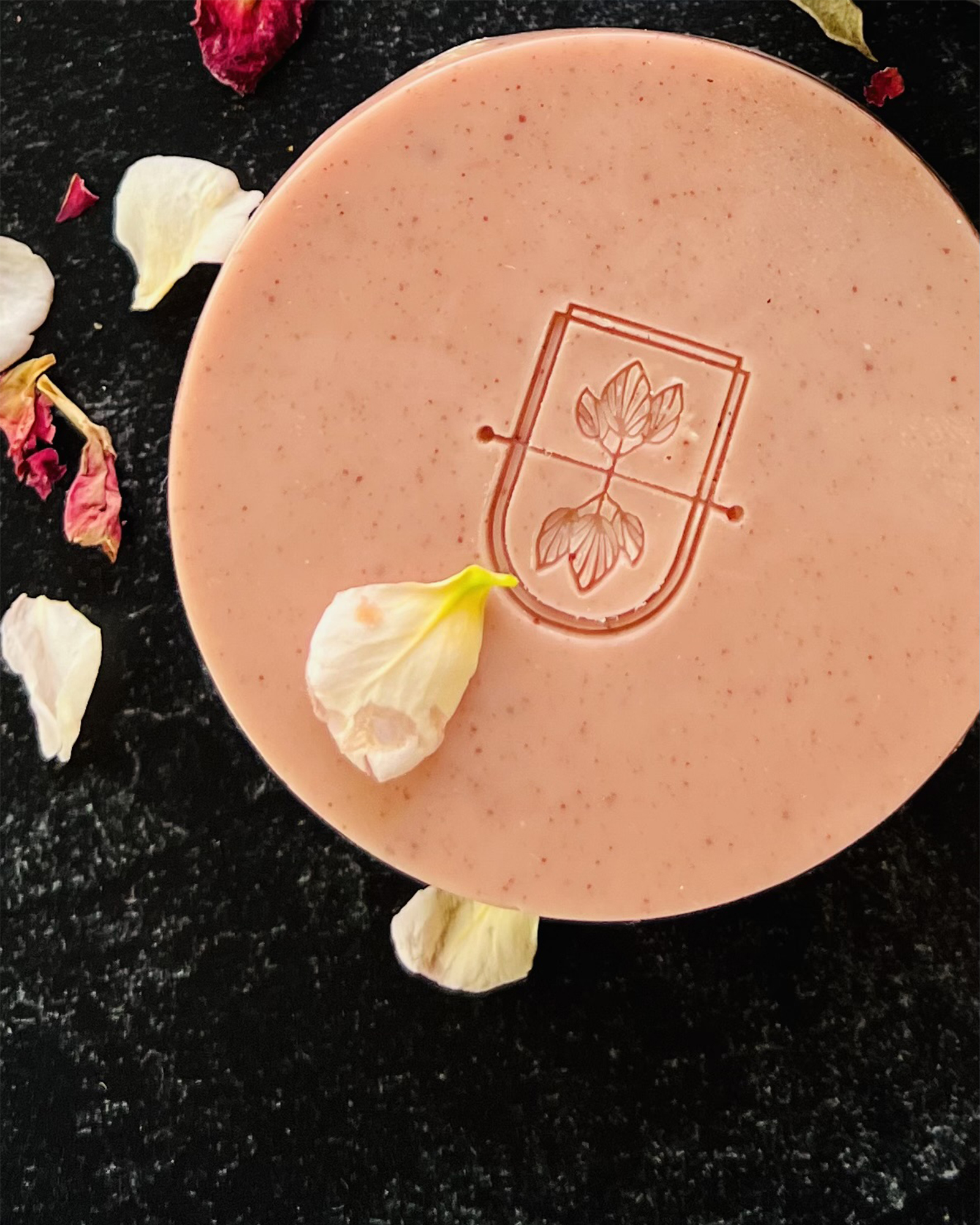 Cleanse Gourmet Rose Clay Body Bar 18$