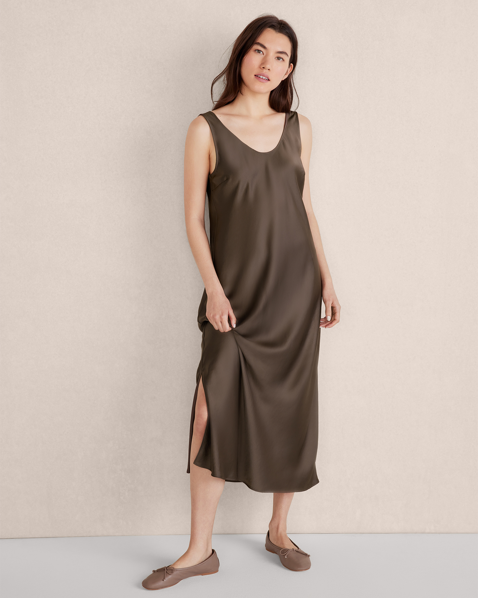 Flowy Bias Cut Midi Dress Chocolate Small 100$