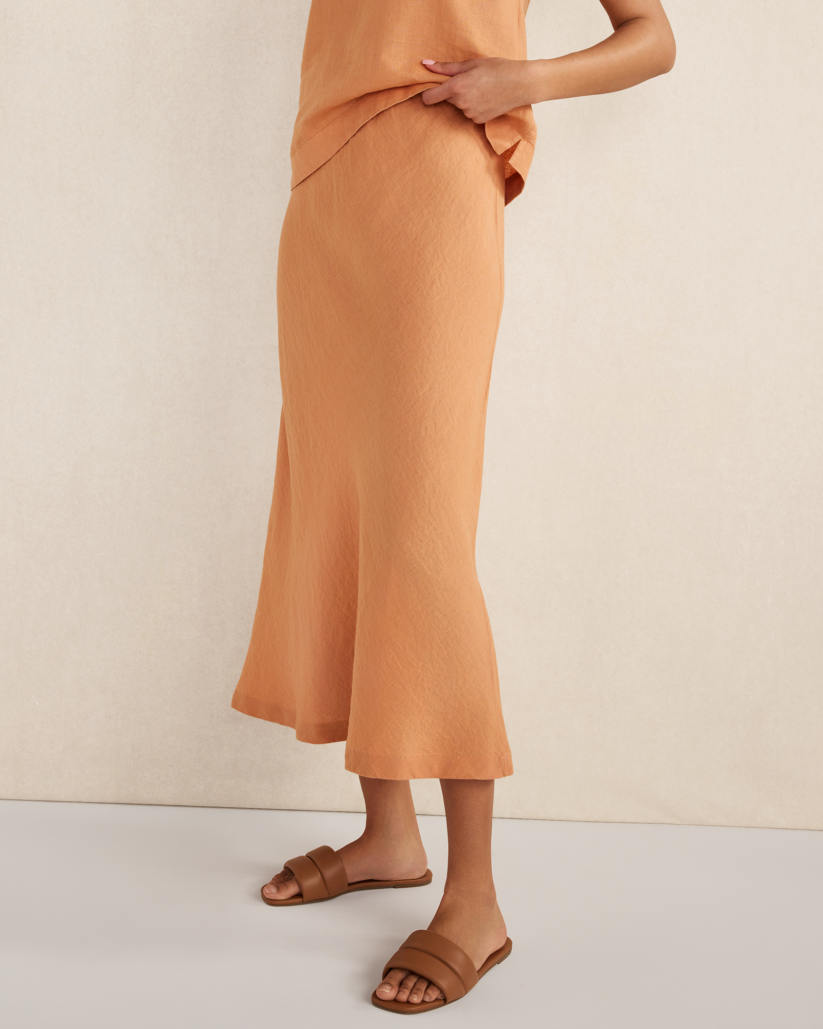 Linen Midi Skirt Sienna Medium 100$