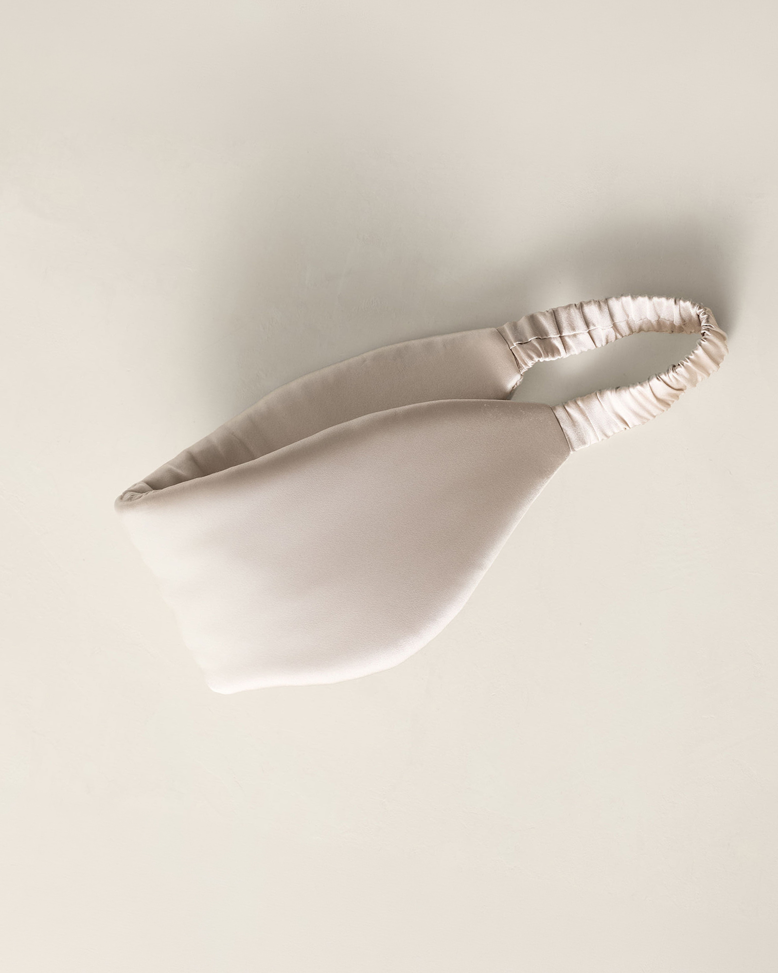 Washable Silk Puffer Eye Mask | Pebble