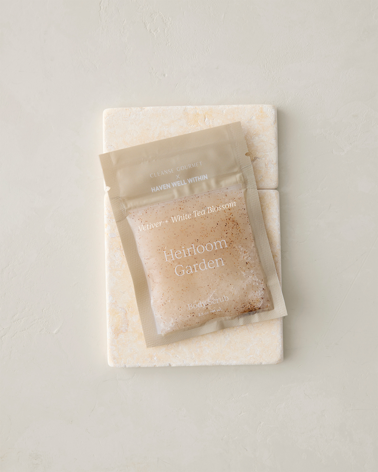 Cleanse Gourmet x Scrub Pouch 16$