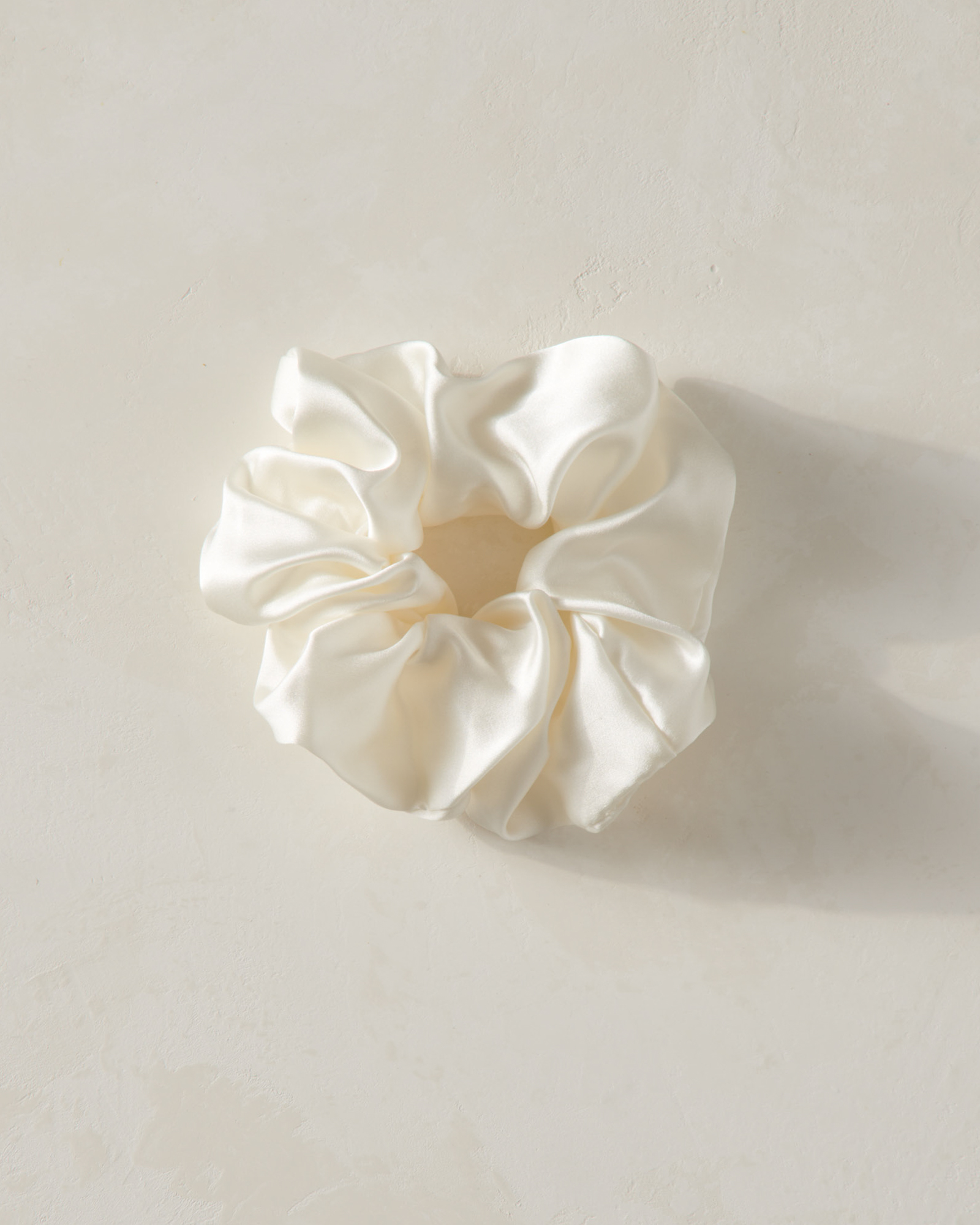 Washable Silk Scrunchie White 001 20$