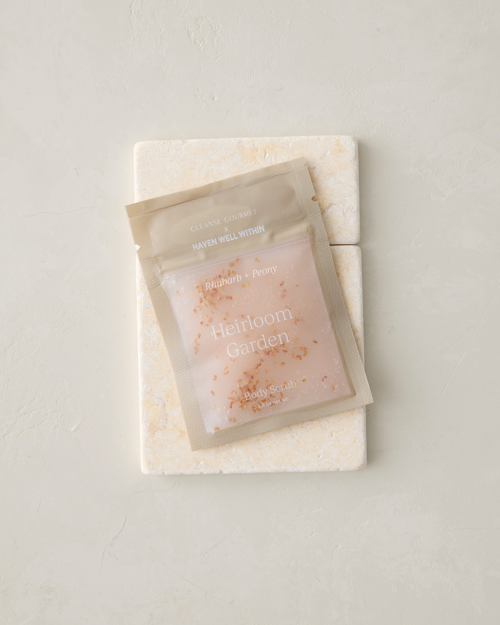 Cleanse Gourmet x Scrub Pouch 16$